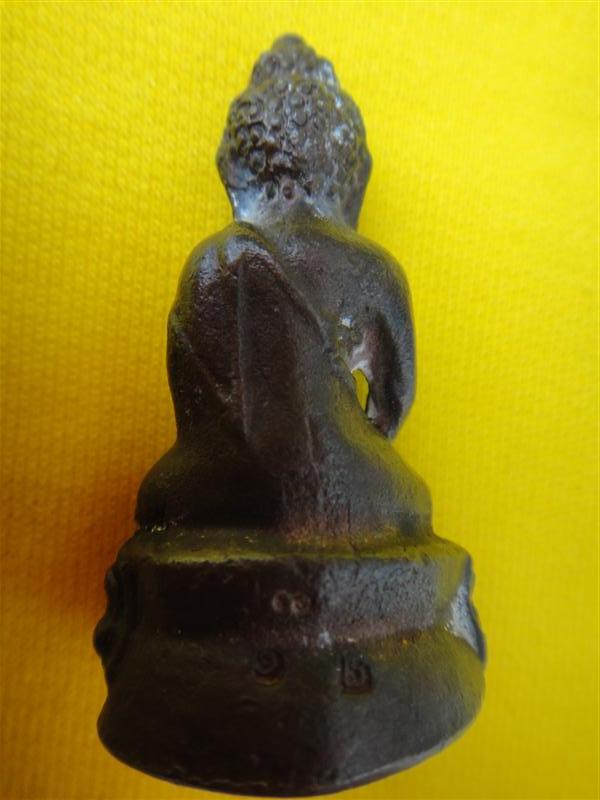 อยากรู้ว่าเป็นพระของวัดไหนสร้างครับ