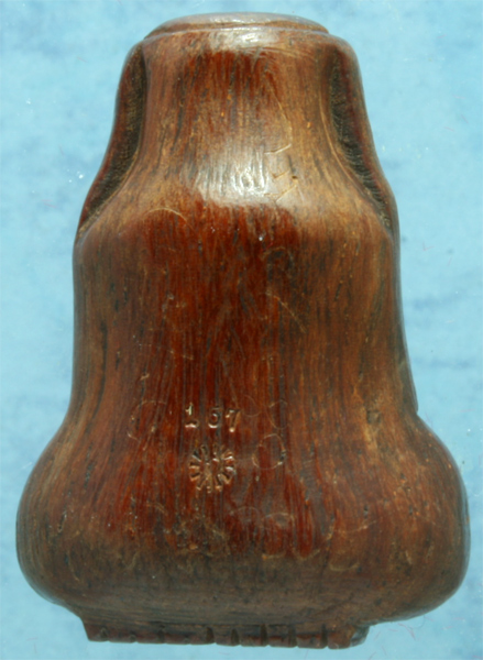 ไม้แกะ พระปิดตา หลวงปู่เกลี้ยง วัดโนนแกด รุ่นเจริญพรบน ปี 2554