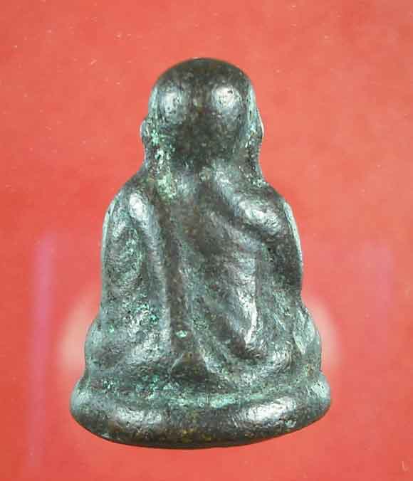 รบกวนสอบถามรูปหล่อหลวงพ่อเงินครับ