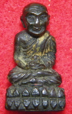 หลวงปู่ทวด  ลอยองค์ วัดใหน