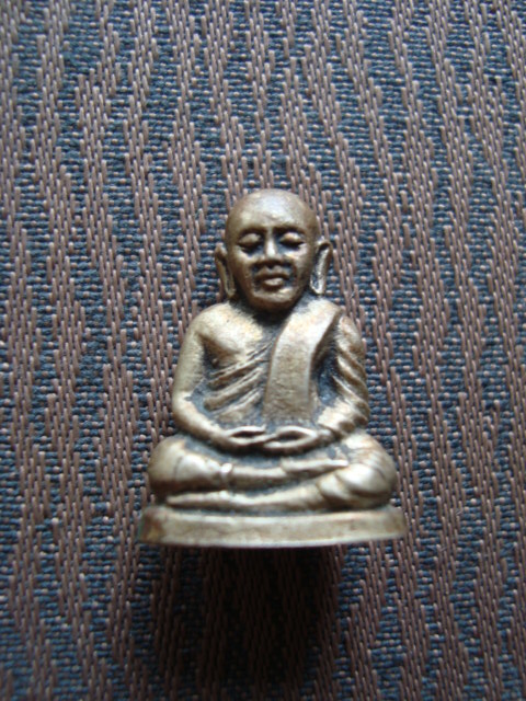 หลวงพ่อเงิน ปี 15 แท้ไหมครับ ขอบคุณครับ...