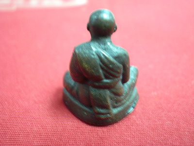 รบกวนช่วยดูให้ด้วยนะครับ