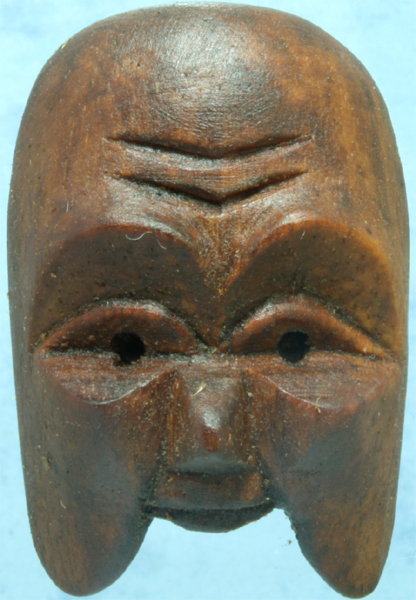 หน้าพรานมโนราห์(พรานบุญ)ไม้แกะ พ่อท่านเขียว วัดห้วยเงาะ รุ่นอภิมหาโชค มงคลชุมแสง ปี 2554