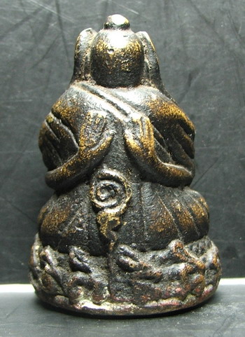 รบกวนด้วยครับพี่ๆ พระปิดตาองค์นี้ไม่ทราบจริงๆ 