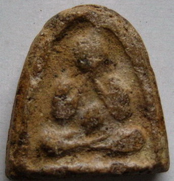 ใครเคยเห็นผ่านตาบ้างครับพระปิดตาแบบนี้