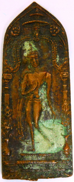 พระปางลีลาสองหน้า ครับไม่ทราบว่าพี่ท่านใดพอรู้จักบ้างครับ