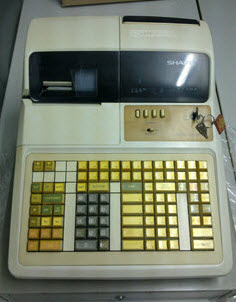 เครื่องเก็บเงิน SHARP รุ่น ER-A610  พร้อมถาดใส่เงิน สำหรับทุกกิจการ......sale ครับ ..4900 !!!