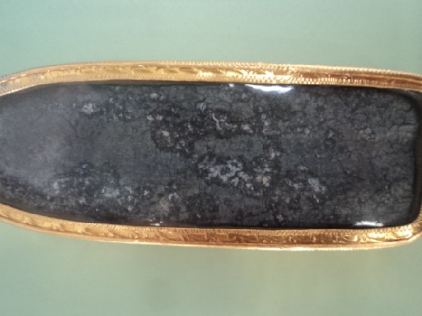 พระร่วงหลังรางปืน เนื้อชินเขียว 