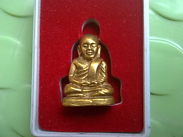 หลวงพ่อเงินครับสวยๆสนใจติดต่อได้หรือแนะนำได้ครับดีไม่ดียังไง