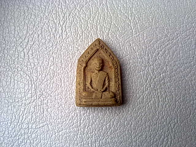 รูปเหมือนเจ้าคุณนรครับน่าจะปี13ช่วยดูหรือแนะนำทีครับท่านผู้รู้