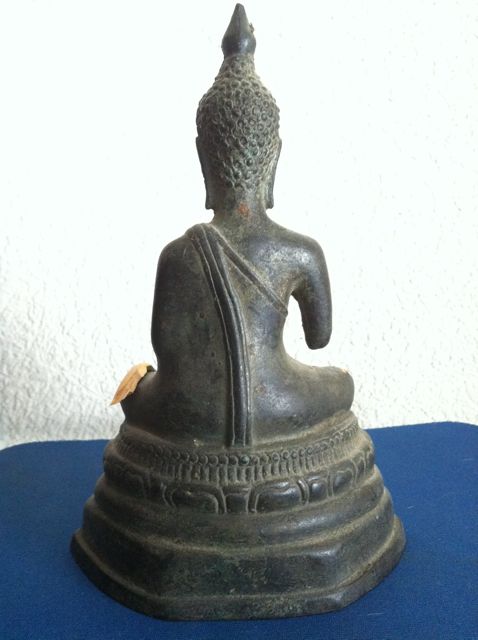 พระบูชาสมัยเชียงแสนหรือสุโขทัยอยากทราบครับ