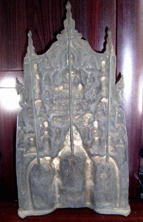 พระพิมพ์อะไรครับ? เกิดมาไม่เคยพบ ใครรู้จัก วานบอกทีครับ......