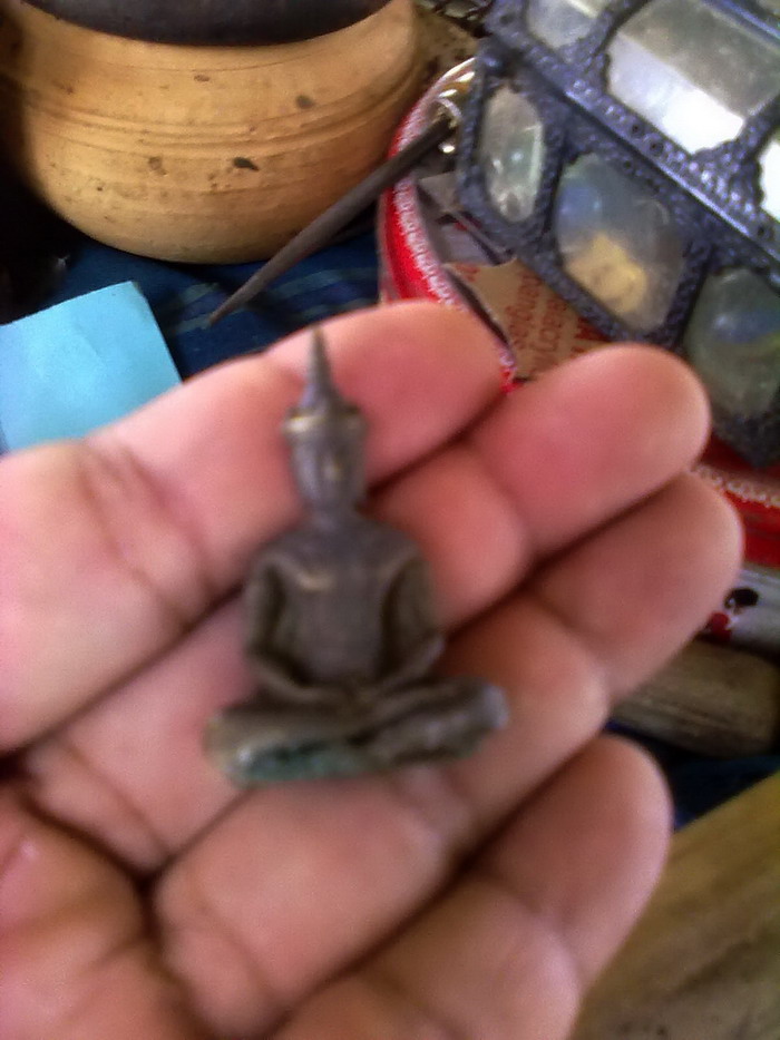 สายตรงหลวงปู่ดุลย์ ช่วยด้วยครับ