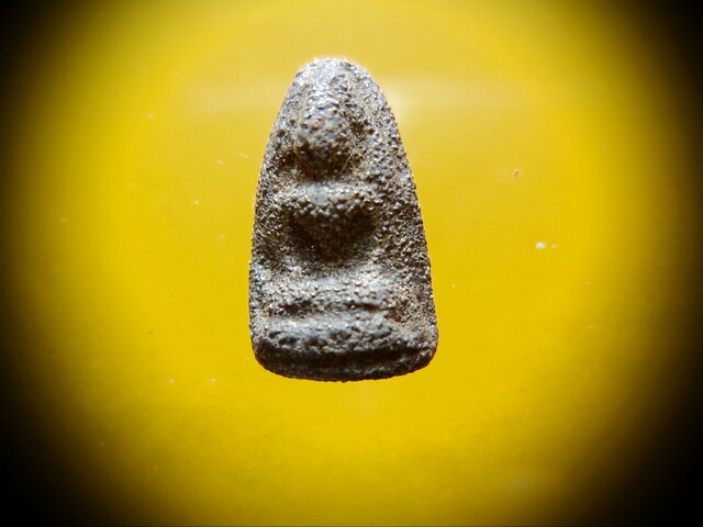 รบกวนท่านผู้รู้ พระเนื้อปรอท พระที่ไหนครับ