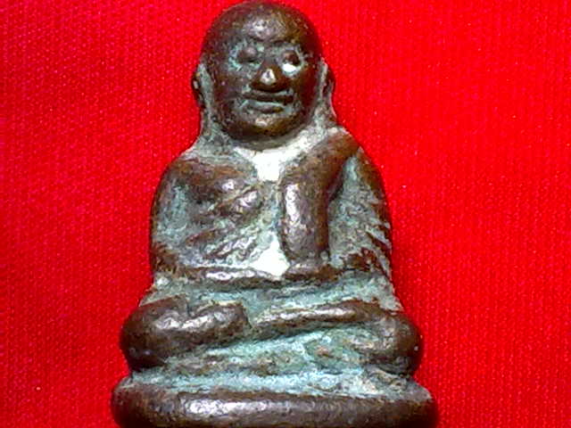 รูปหล่อ หลวงพ่อเงิน ที่ไหนครับ แท้หรือเปล่า ครับ ขอบคุณครับ