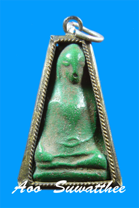 รบกวนท่านอาจารย์ครับ พระผงสุพรรณเก่าครับ