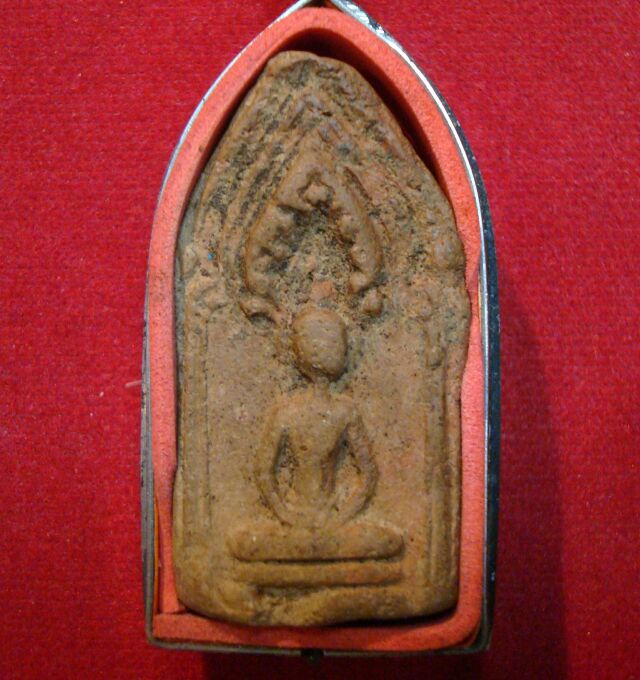 เนื้อดิน อีกองค์ครับ ไม่ทราบที่ 