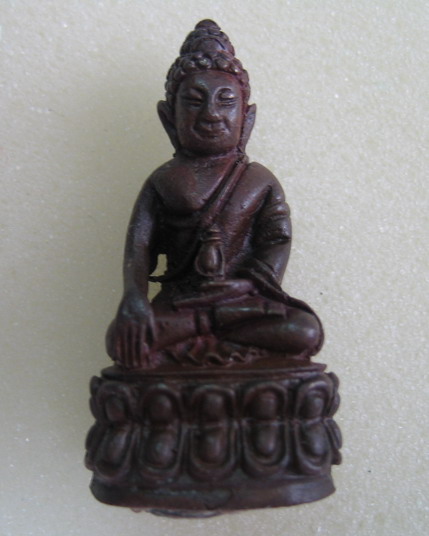 รบกวนถามพระกริ่งยอดขุนพล( ก้นอุดผง+เกศา+ปรกใบมะขาม )