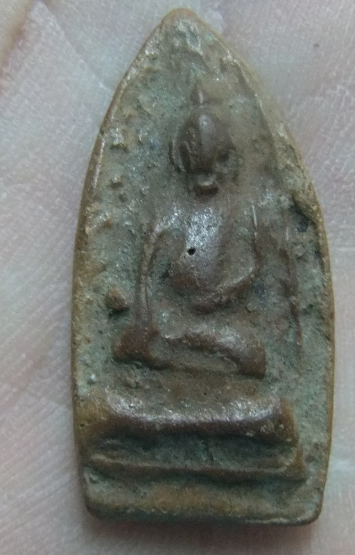 ช่วยดูพระสรรค์นั่งหน่อยครับว่าแท้ไม่