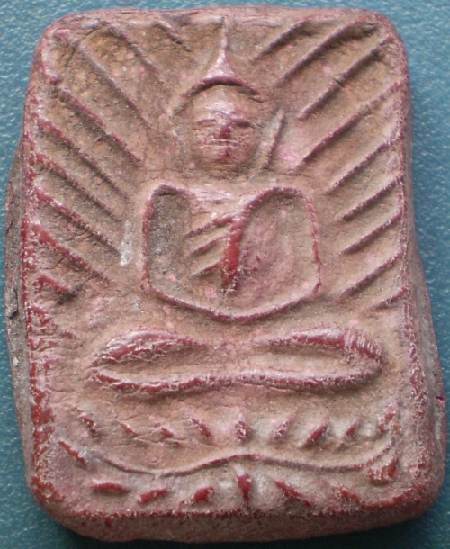 รบกวนพี่ช่วยดูทีครับ เป็นพระหลวงปู่เผือก วัดกิ่งแก้วหรือเปล่า