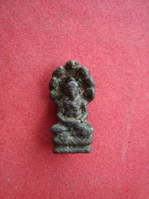 นาคปรกพิมพ์เล็ก แท้มั๊ยครับ..