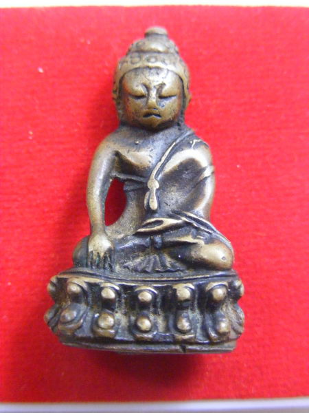 ขาย...หลวงพ่อคง