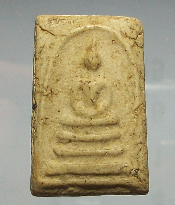 พระชุดนี้แท้ไหมครับออกวัดไหน