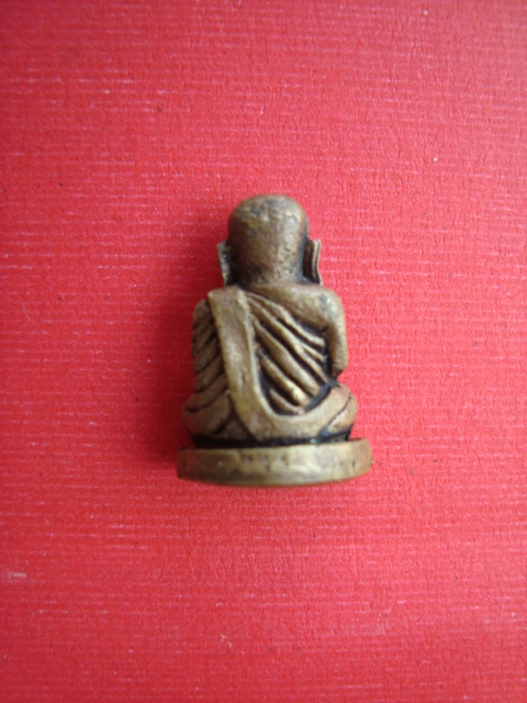 หลวงพ่อเงินพิมพ์เล็ก แท้ไหมคับ