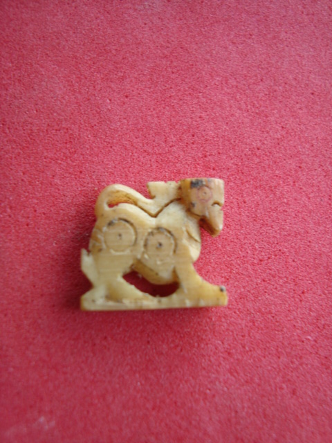 สิงห์แกะสลัก..ไม่ทราบที่ครับ รบกวนสมาชิกเลยคับ