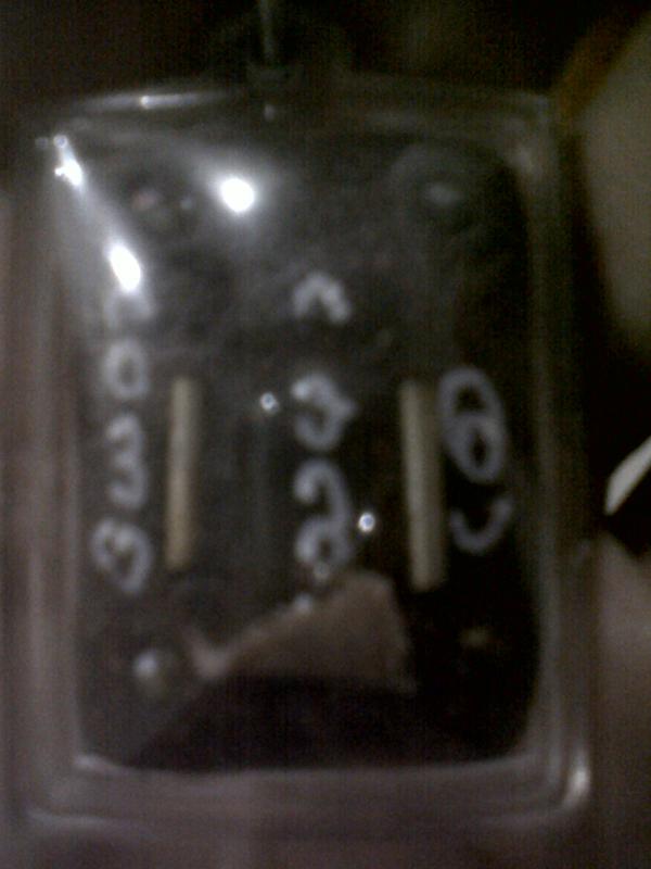 ล็อกเก็ตทิพยาธรครั่งสวาทพิมพ์ใหญ่ อ.เม้ง ขุนแผน  