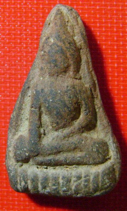 พระเนื้อดิน 2 องค์ ครับ