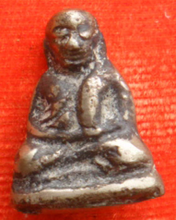 ขอผู้เชี่ยวชาญ ให้ความรู้หลวงพ่อเงินค่ะ