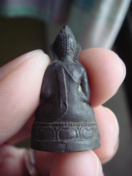 รบกวนช่วยดูให้ หน่อยครับ 