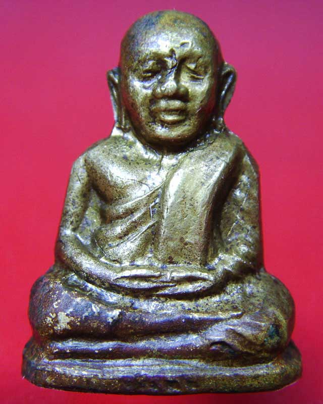 รูปหล่อหลวงพ่อเงิน(รบกวนด้วยครับ)