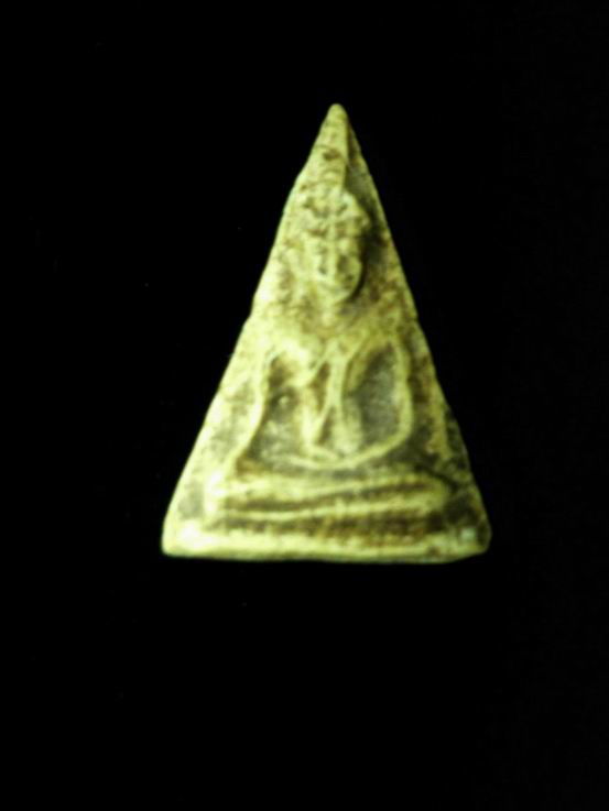 หลวงพ่อใหญ่ครับ เนื้อผง ครับ