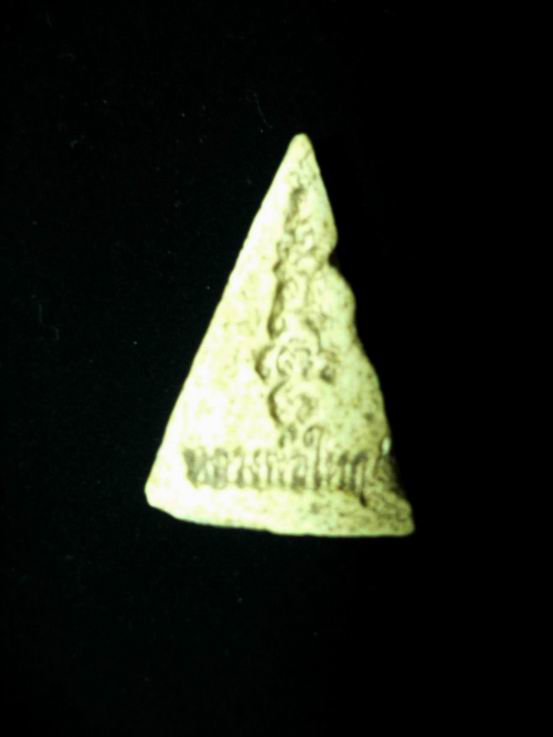 หลวงพ่อใหญ่ครับ เนื้อผง ครับ