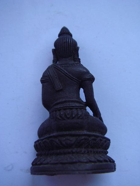 สอบถามพระ รูปหล่อ ครับ