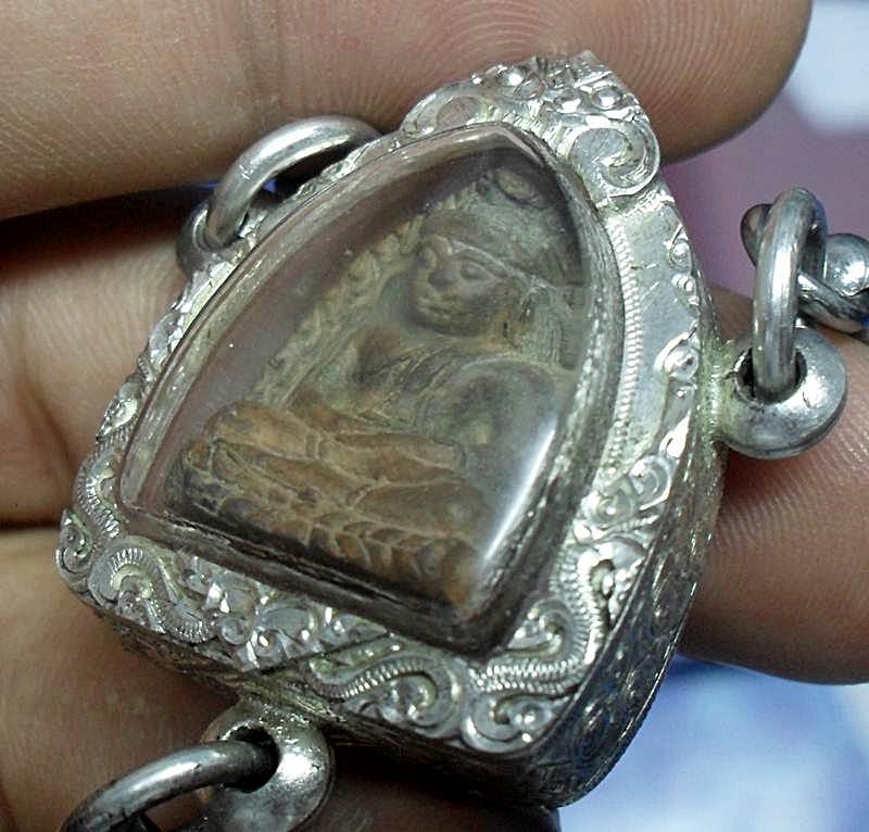 หลวงพ่อโต ชีปะขาวหาย พิมพ์เล็ก