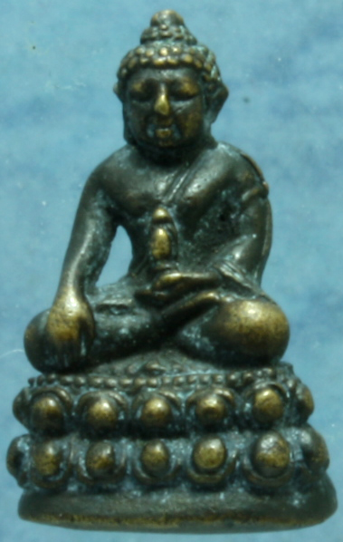 รูปหล่อทองเหลือง พระชัยวัฒน์ หลวงพ่อแพ วัดพิกุลทอง รุ่น 1