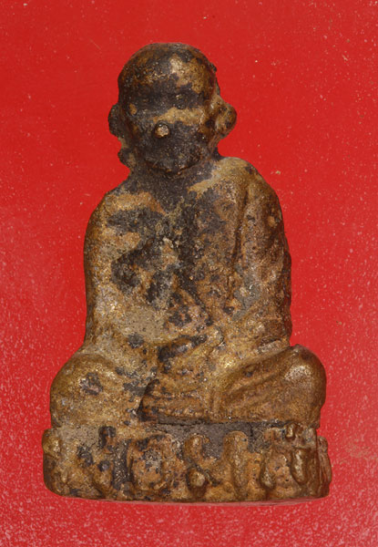 รูปหล่อหลวงพ่ออะไร