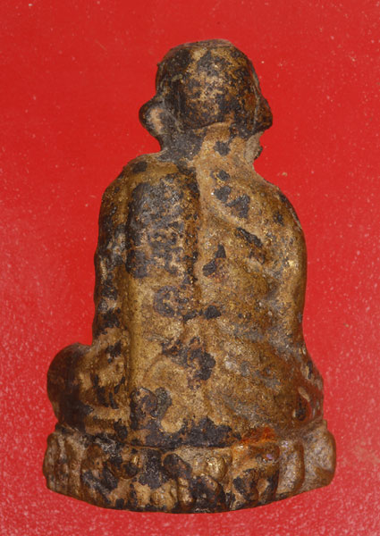 รูปหล่อหลวงพ่ออะไร