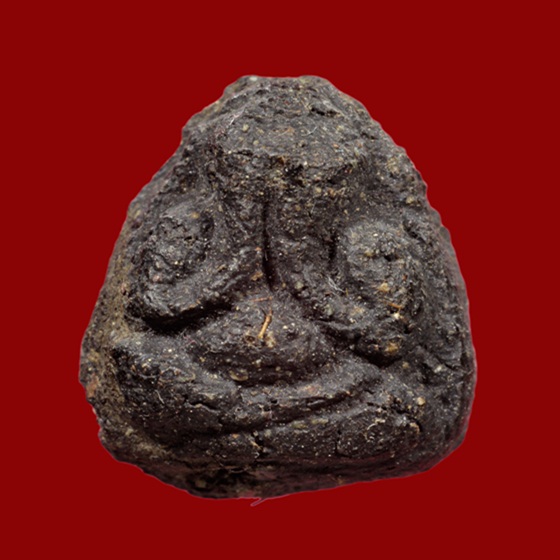 สอบถามพระปิดตาหลวงปู่เฮี้ยง จ.ชลบุรีครับ