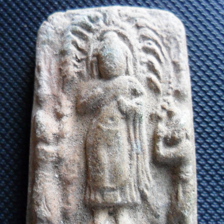 สอบถาม พระกรุ รบกวนผู้รู้ด้วยครับ