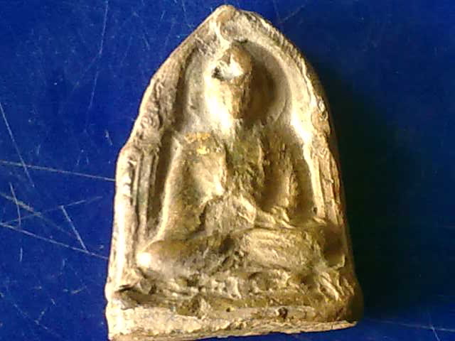 พระเนื้อดินองค์ใหญ่ หลวงพ่อขอม แท้ไหมครับ รุ่นไหน ราคาเท่าไหร่ครับ  ครับ ขอบคุณครับ