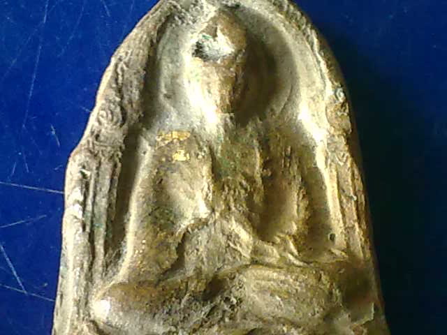 พระเนื้อดินองค์ใหญ่ หลวงพ่อขอม แท้ไหมครับ รุ่นไหน ราคาเท่าไหร่ครับ  ครับ ขอบคุณครับ