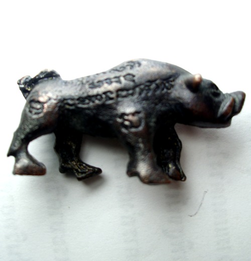 รบกวนพี่ช้วยดูหมูหลวงพ่อเส็ง วัดบางนา ปทุมธานี