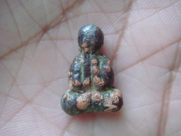 รบกวนช่วยดูว่า เป็น พระอะไหรหรอคับ