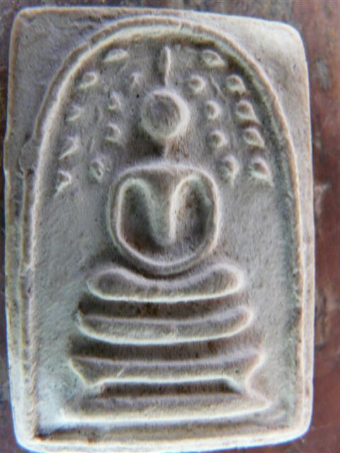 รบกวนช่วยดูสมเด็จองนี้ที ว่ารุ่นไหน ออกวัดอะไร ของหลวงพ่ออะไร