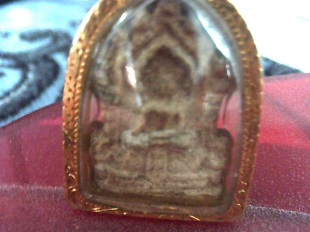 รบกวนช่วยดู พระกรุ วัดท้ายตลาดให้หน่อยครับ