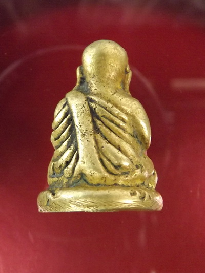 รูปหล่อหลวงพ่อเงิน เพิ่งได้มาครับ ขอคำชี้แนะด้วยนะครับ ว่าดีหรือเปล่าครับ
